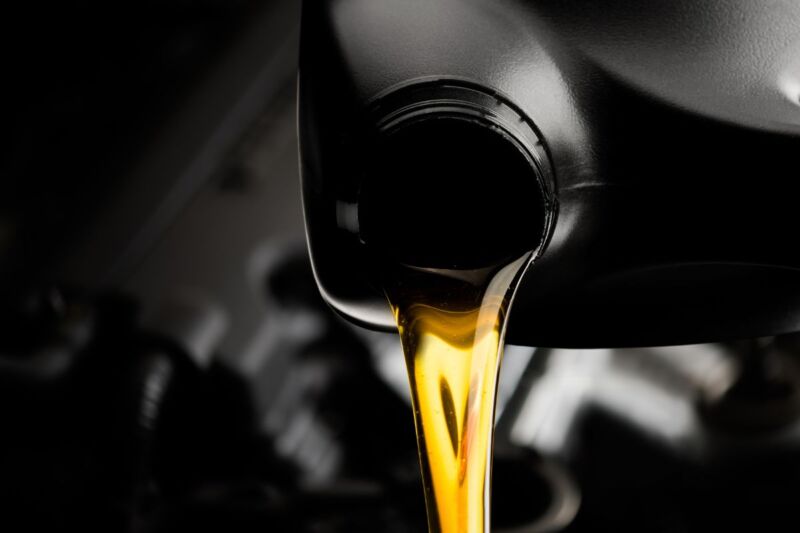 Motor Oil Showdown: 10W30 vs 5W30